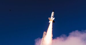 Quelques jours après l’exploit de SpaceX, les Etats-Unis battent un autre record décisif avec la plus grande fusée au propergol solide jamais réalisée