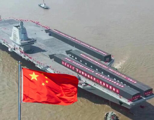 Un entrainement intensif de l'armée chinoise sur son dernier porte-avions high-tech de 85 000 tonnes inquiète l'occident même si un élément non-utilisé pourrait rassurer