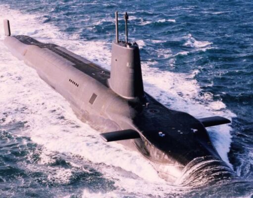 Encore moquée il y a quelque mois, la grande rivale de la flotte française bat un record avec son sous-marin nucléaire resté en mer pendant 204 jours